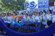 Hơn 1.000 người đi bộ hưởng ứng Ngày Sức khỏe răng miệng thế giới